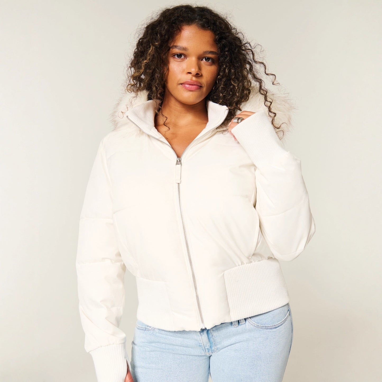 Women's Quilted Winter Jacket with Removable Hood and Elastic Cuffs Eloura-Moda