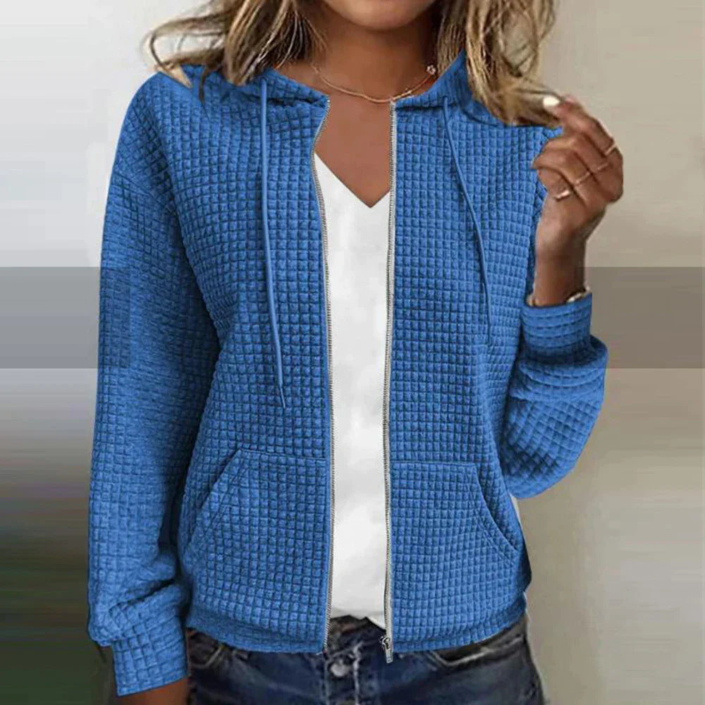 Eloura-Moda | Checkered Jacket: Style and Comfort Combined